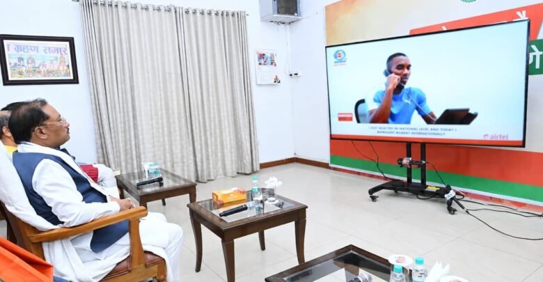 मन की बात में छत्तीसगढ़ का बढ़ा गौरव, पीएम मोदी के संबोधन को सीएम साय ने सुना