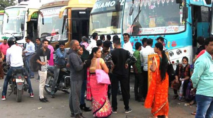 बस यात्रियों पर महंगाई की मार,बिना मंजूरी बढ़ा किराया,यात्री परेशान