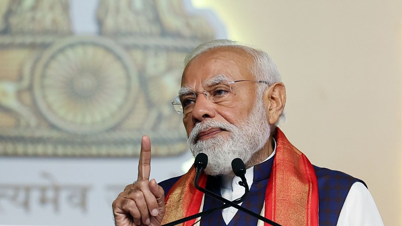 विदेश यात्रा पर टैक्स की खबरों पर खुद सामने आए PM मोदी, बोले- ‘रत्ती भर भी सच्चाई नहीं’