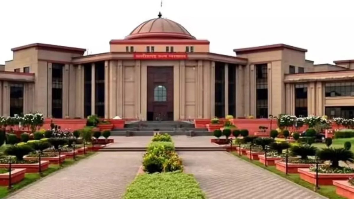 CG News: जेल में बंद छात्र को री-NEET परीक्षा देने की मिली अनुमति, हाई कोर्ट ने सुरक्षा और विशेष व्यवस्था के दिए निर्देश