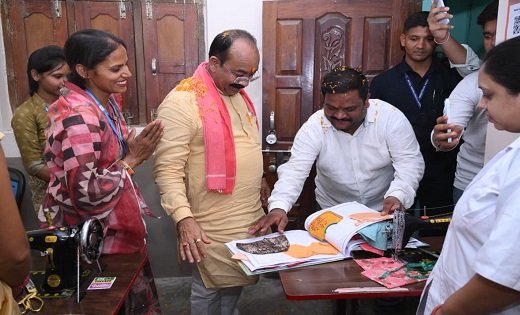 रायपुर : शिक्षा के साथ कौशल विकास से बढ़ता है आत्मविश्वास :  अरुण साव
