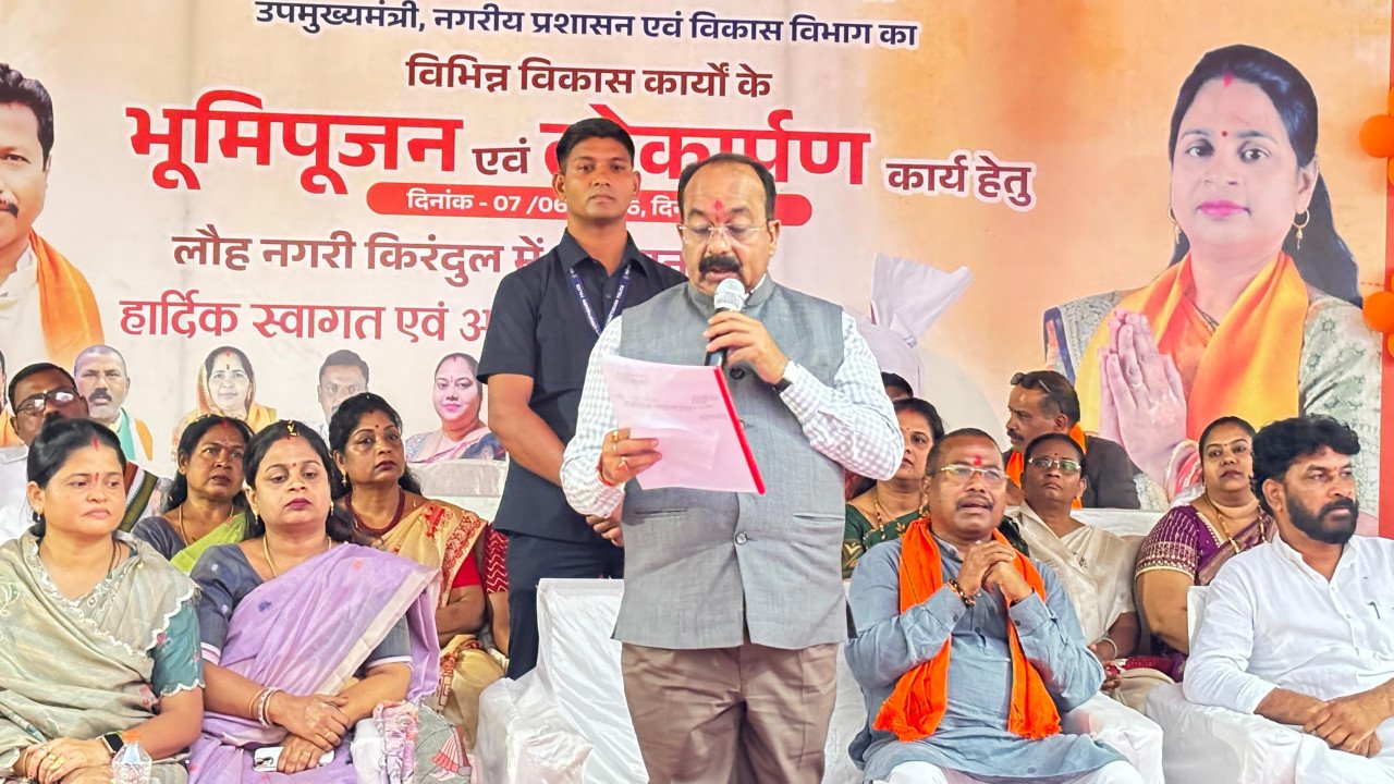 रायपुर : स्वच्छता, पेयजल, सड़क, अधोसंरचना और नागरिक सुविधाएं बढ़ाने प्रमुखता से किये जा रहे काम – अरुण साव