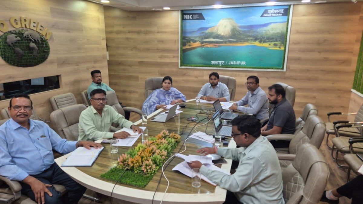 रायपुर : पीएम धन-धान्य कृषि योजना में जशपुर मॉडल बना राष्ट्रीय पहचान का केंद्र