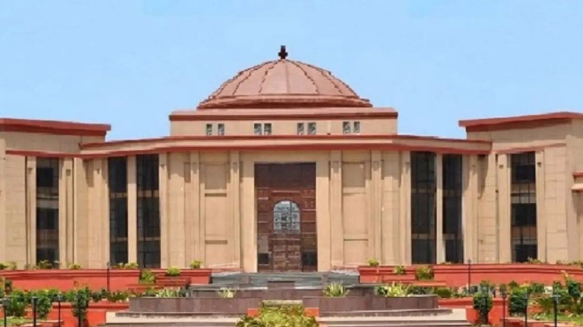 बिलासपुर हाईकोर्ट का बड़ा फैसला, बेटी के बालिग होने पर भी खत्म नहीं होगी पिता की जिम्मेदारी