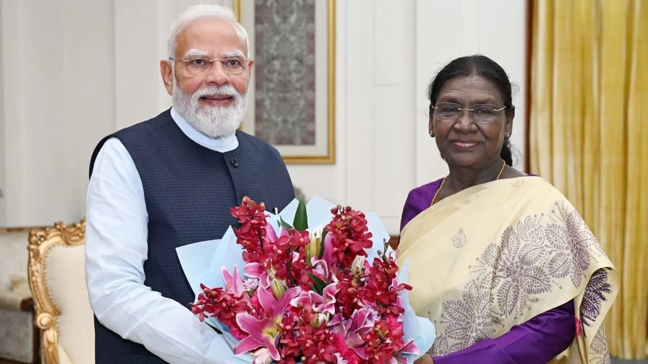 मोदी कैबिनेट में फेरबदल की अटकलें तेज, राष्ट्रपति से मुलाकात के बाद सियासी हलचल बढ़ी