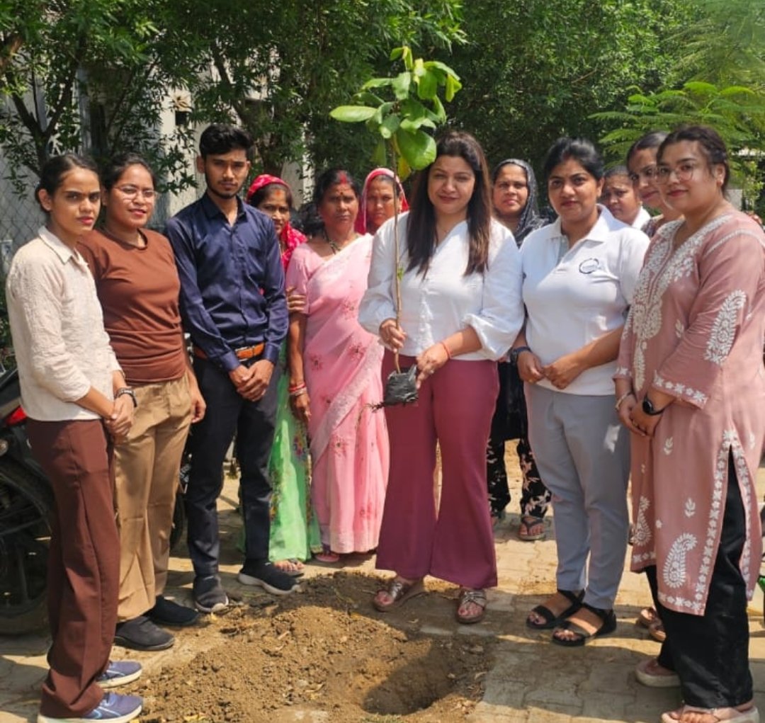 उर्मिला फाउंडेशन बना पर्यावरण का प्रहरी, पौधारोपण और जागरूकता से दिया संरक्षण का संदेश