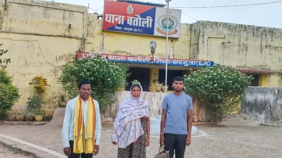 अपनी ही जमीन के लिए 5 साल से भटक रहा परिवार, 14 एकड़ पुश्तैनी भूमि पर कब्जे को लेकर प्रशासन से लगाई गुहार