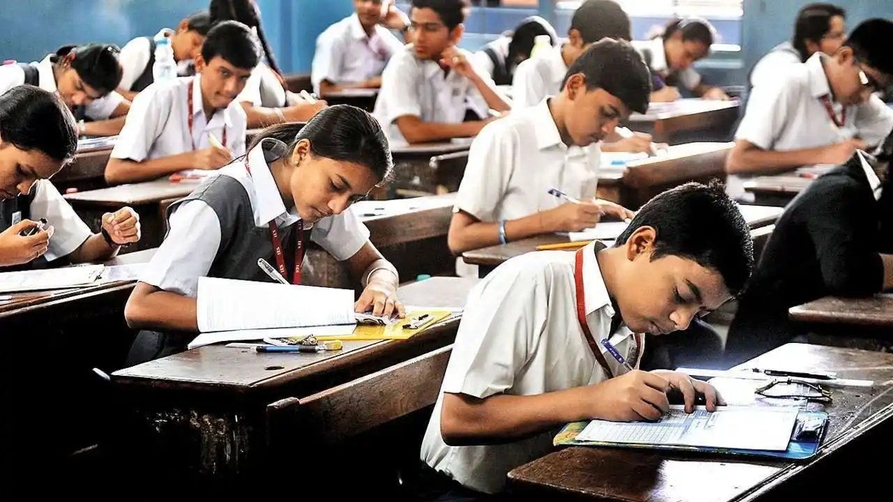 फेल हुए छात्रों के लिए सुनहरा मौका! जुलाई से शुरू होंगी 10वीं-12वीं की सप्लीमेंट्री परीक्षाएं, बोर्ड ने जारी किया पूरा शेड्यूल