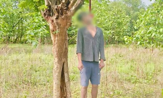 दुर्ग में नर्सरी परिसर में पेड़ से लटका मिला युवक का शव, पहचान में जुटी पुलिस