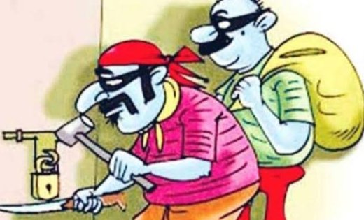 रिश्तेदार के घर गए थे प्रधान पाठक, लौटे तो टूटा मिला ताला, घर से लाखों के सोने-चांदी के गहने गायब