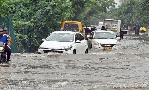 बारिश ने बढ़ाई चिंता, अब अगले कुछ दिन क्यों रहने वाले हैं सबसे अहम, मौसम विभाग ने किया बड़ा संकेत