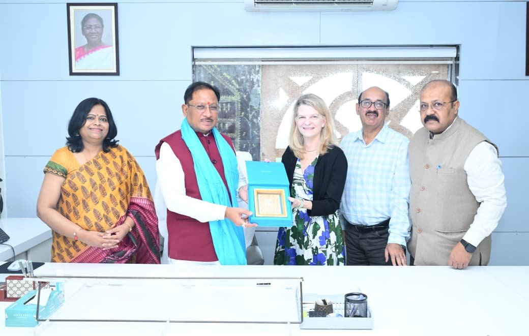 रायपुर : मुख्यमंत्री विष्णु देव साय की पहलःस्वस्थ माताएं, स्वस्थ बच्चे और कुपोषण मुक्त छत्तीसगढ़ के लिए बनेगी समन्वित रणनीति