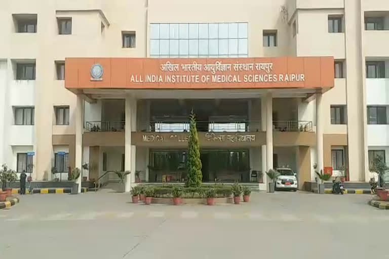 रायपुर AIIMS में बड़ा बदलाव! अब पर्ची की झंझट से मिलेगी मुक्ति, टेस्ट कराना होगा आसान