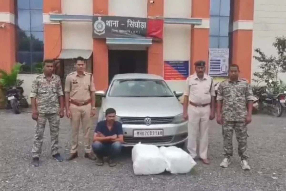 अंतरराज्यीय गांजा तस्करी का भंडाफोड़: सीक्रेट चेंबर से 37.940 किलो गांजा जब्त