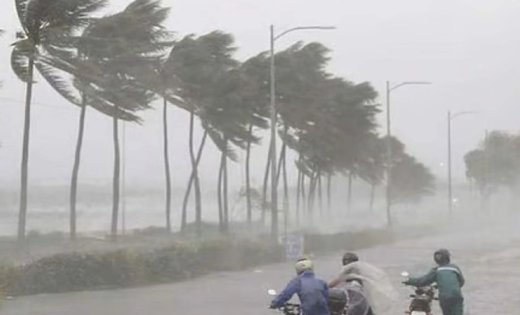 अगले 24 घंटे रहेंगे बेहद अहम, मौसम विभाग की चेतावनी के बाद इन इलाकों के लोगों को बरतनी होगी खास सावधानी