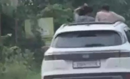 रील के चक्कर में सड़क सुरक्षा से खिलवाड़! हाईकोर्ट ने लिया सख्त रुख, अब पुलिस से मांगा जवाब