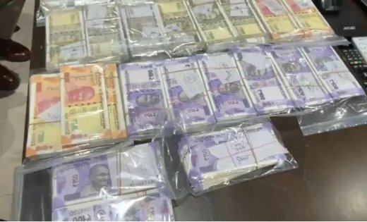 नकली नोटों का खेल बेनकाब, 12.50 लाख के जाली नोट और प्रिंटर के साथ तीन आरोपी गिरफ्तार, उधारी चुकाने के लिए शुरू किया था धंधा