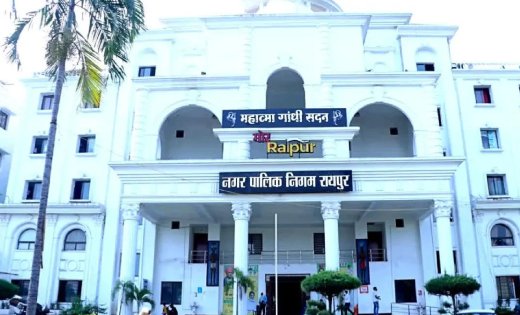 Raipur News: टैक्स बकायादारों पर नगर निगम की सख्ती, कई संपत्तियां सील, कार्रवाई शुरू होते ही लाखों की राशि मौके पर जमा