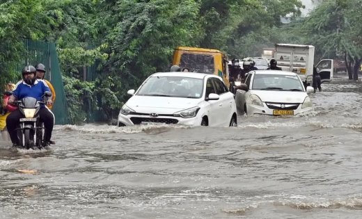 छत्तीसगढ़ में अभी थमने वाला नहीं बारिश का दौर, अगले कई दिनों तक इन इलाकों में भारी बारिश और वज्रपात का खतरा