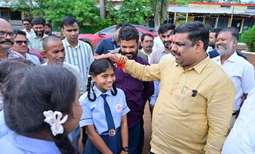 जब बच्चों ने अपनी बात रखी तो मंत्री खुद पहुंचे स्कूल, पेंड्रावन में संवाद से समाधान की पहल ने खींचा ध्यान
