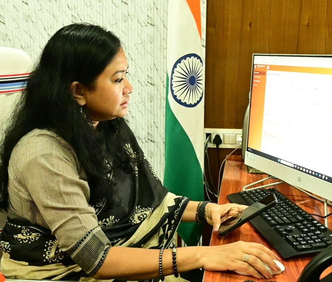 दीपक चौधरी का सीएम हेल्पलाइन में डीजी पे मांग हुआ पूरा कलेक्टर ने फोन पर की बात, आवेदक हुआ संतुष्ट