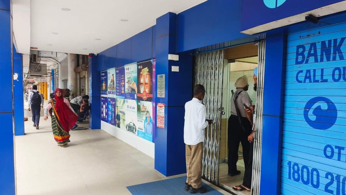Bank Strike Postponed: ग्राहकों को बड़ी राहत, 28 से 30 सितंबर की बैंक हड़ताल टली…अब आगे क्या होगा?