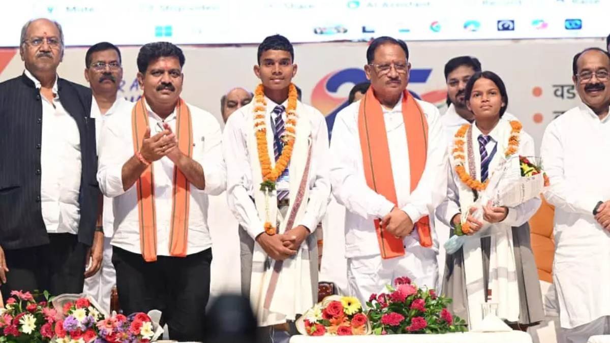 रायपुर में सेवा संकल्प यात्रा का संदेश, मुख्यमंत्री साय बोले युवाओं की भागीदारी से मजबूत होगा विकसित छत्तीसगढ़ का संकल्प