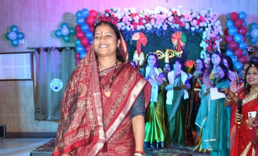 रायपुर : तीज के रंग में रंगा रायपुर प्रेस क्लब, लक्ष्मी राजवाड़े ने रैंप वॉक कर बढ़ाया महिला पत्रकारों का उत्साह