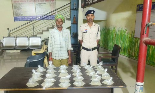 गणेश उत्सव से पहले पुलिस का एक्शन, अवैध महुआ शराब बेचने वाला आरोपी गिरफ्तार