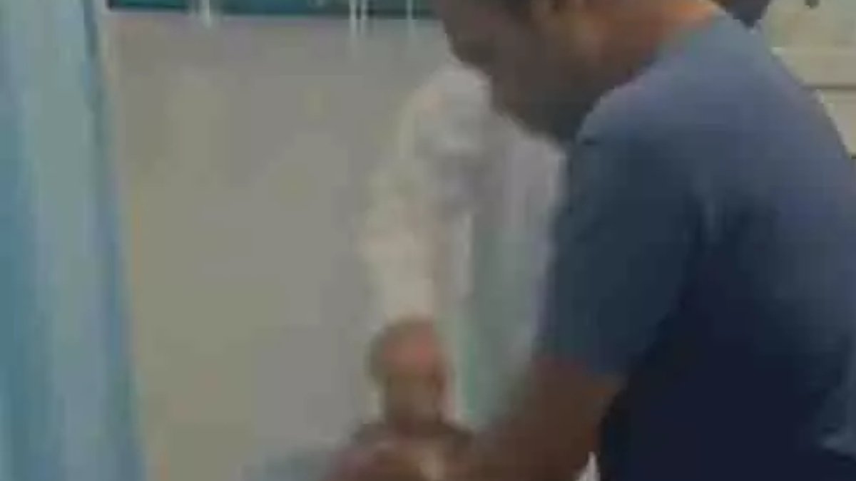 बारिश के बीच नाला देखने गया 7 साल का बच्चा तेज बहाव में बहा, अस्पताल पहुंचने से पहले मौत से परिवार में पसरा मातम