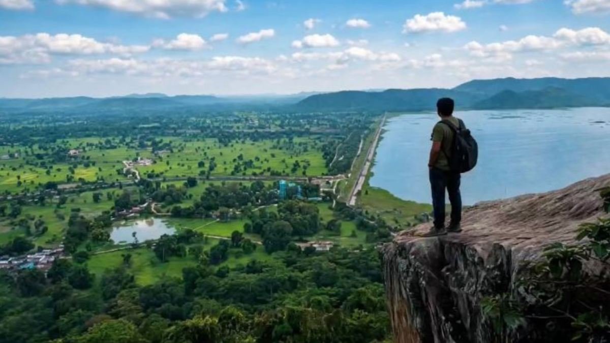 विश्व पर्यटन दिवस 2026: जहाँ प्रकृति पुकारती है, वहाँ धमतरी कर रहा है आपका इंतज़ार