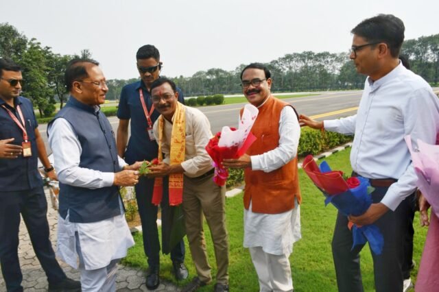 रायगढ़ पहुंचने पर मुख्यमंत्री विष्णुदेव साय का हुआ भव्य स्वागत