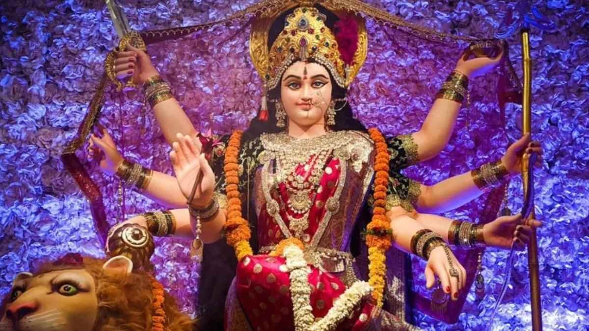 Shardiya Navratri 2026: 11 अक्टूबर से नवरात्रि या 10 दिन का पर्व? जानें घटस्थापना का मुहूर्त और पूजा विधि