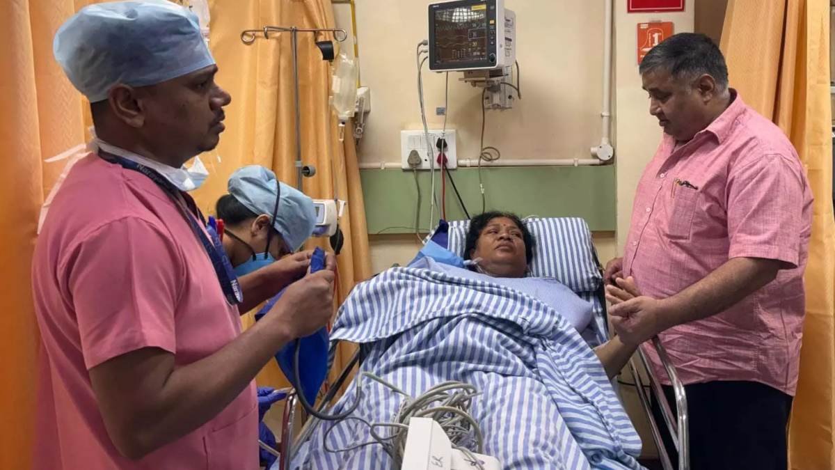 पर्यटन मंत्री राजेश अग्रवाल ने अस्पताल पहुंचकर विधायक रायमुनि भगत का जाना हाल