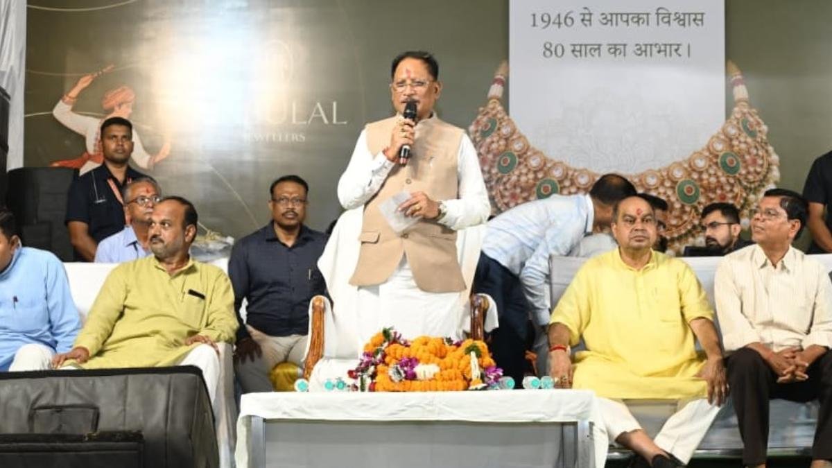 नारी शक्ति के सम्मान, सुरक्षा और आर्थिक सशक्तिकरण के लिए प्रतिबद्ध है हमारी सरकार: मुख्यमंत्री विष्णु देव साय