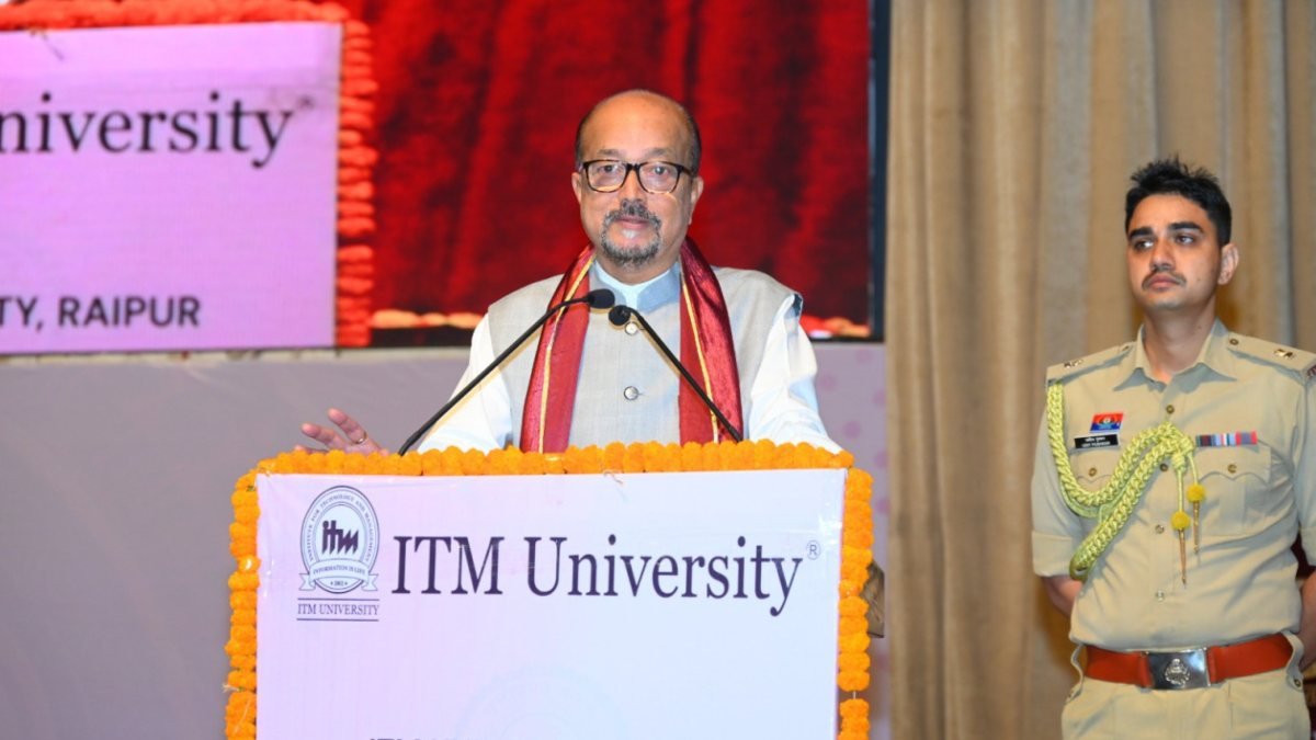 रायपुर : लक्ष्य प्राप्ति के लिए शिक्षा सबसे बड़ा माध्यम, अपने आइडिया को स्टार्टअप में बदलें – डेका