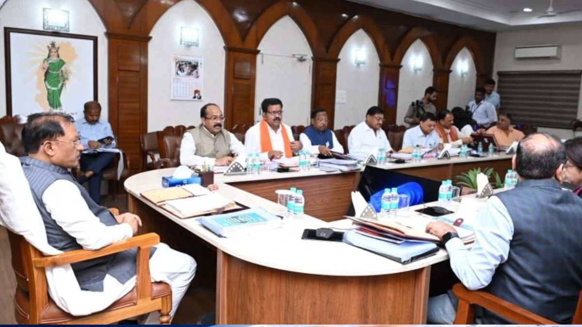 साय कैबिनेट में हुई कई बड़े फैसले, 15 नवंबर से धान खरीदी… 200 यूनिट बिल तक रहेगा आधा