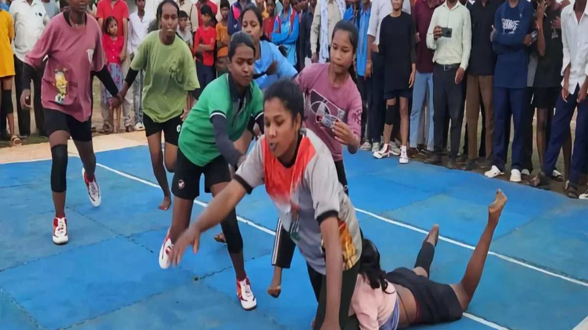 बस्तर ओलंपिक 2026 में बेटियों का दबदबा, 70 हजार से अधिक खिलाड़ियों ने कराया पंजीयन, पुरुषों से दोगुनी है महिलाओं की संख्या