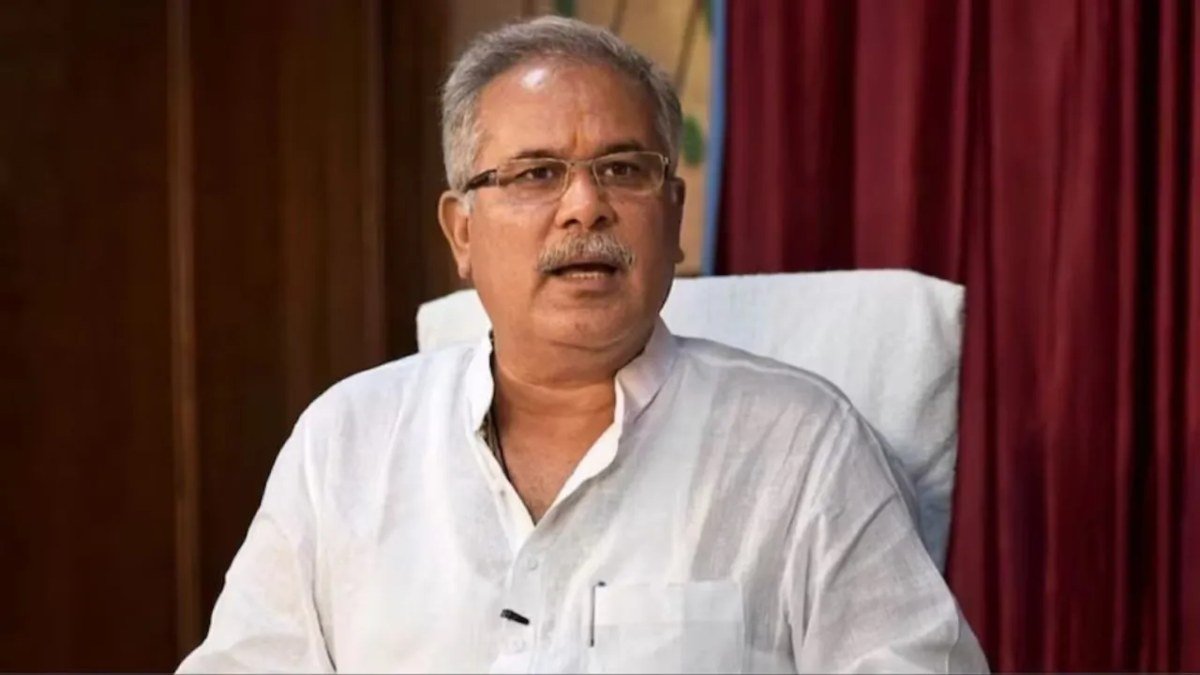 भूपेश बघेल का केंद्र सरकार पर निशाना, बोले- इतनी घबराहट क्यों कि बंद करनी पड़ रही ट्रेनें और मेट्रो