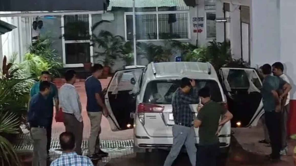 CG Liquor Scam: छत्तीसगढ़ शराब घोटाले में ED का बड़ा दावा, राजीव भवन तक पहुंचे 880 करोड़ रुपये, 9.06 करोड़ की संपत्ति कुर्क