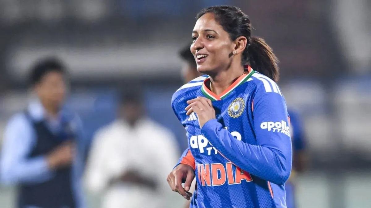 Harmanpreet Kaur ने लिया बड़ा फैसला, भारतीय महिला क्रिकेट टीम की तीनों फॉर्मेट की कप्तानी से हटकर अब इस भूमिका में आएंगी नजर